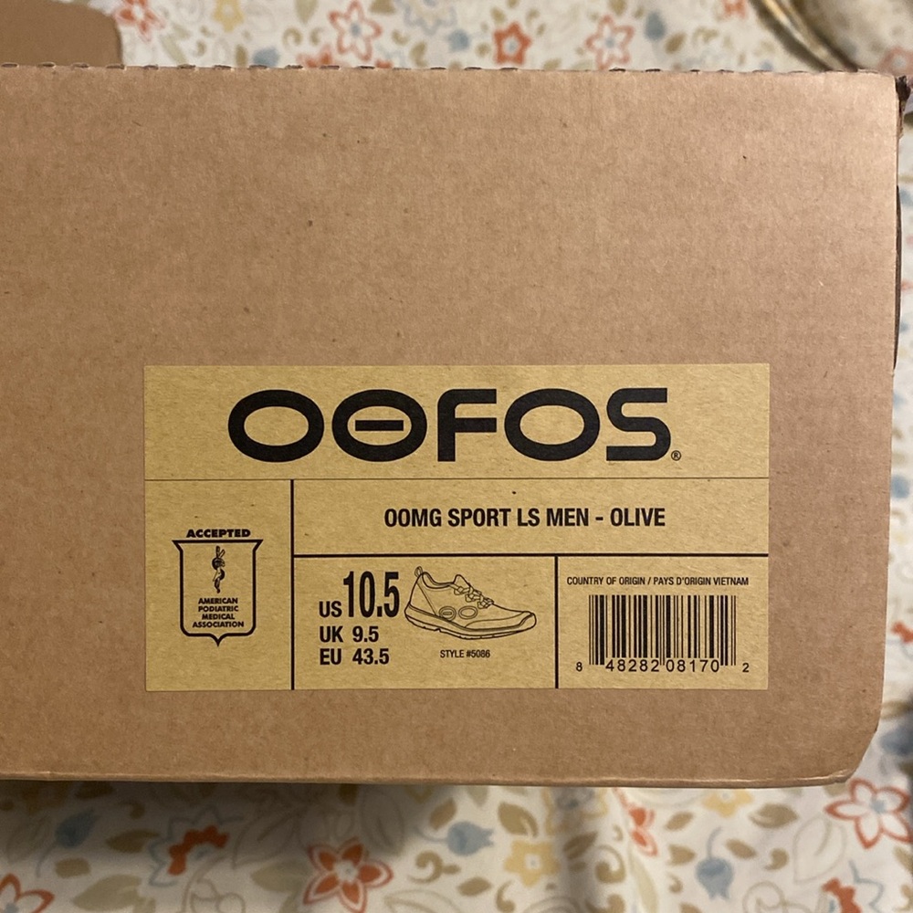 Like New OOFOS OOMG Sport LS Men’s 10.5 Olive Recovery Sneaker Shoes - Picture 7 of 8